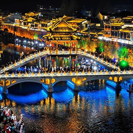 Fenghuang Memory Linjiang Inn المظهر الخارجي الصورة