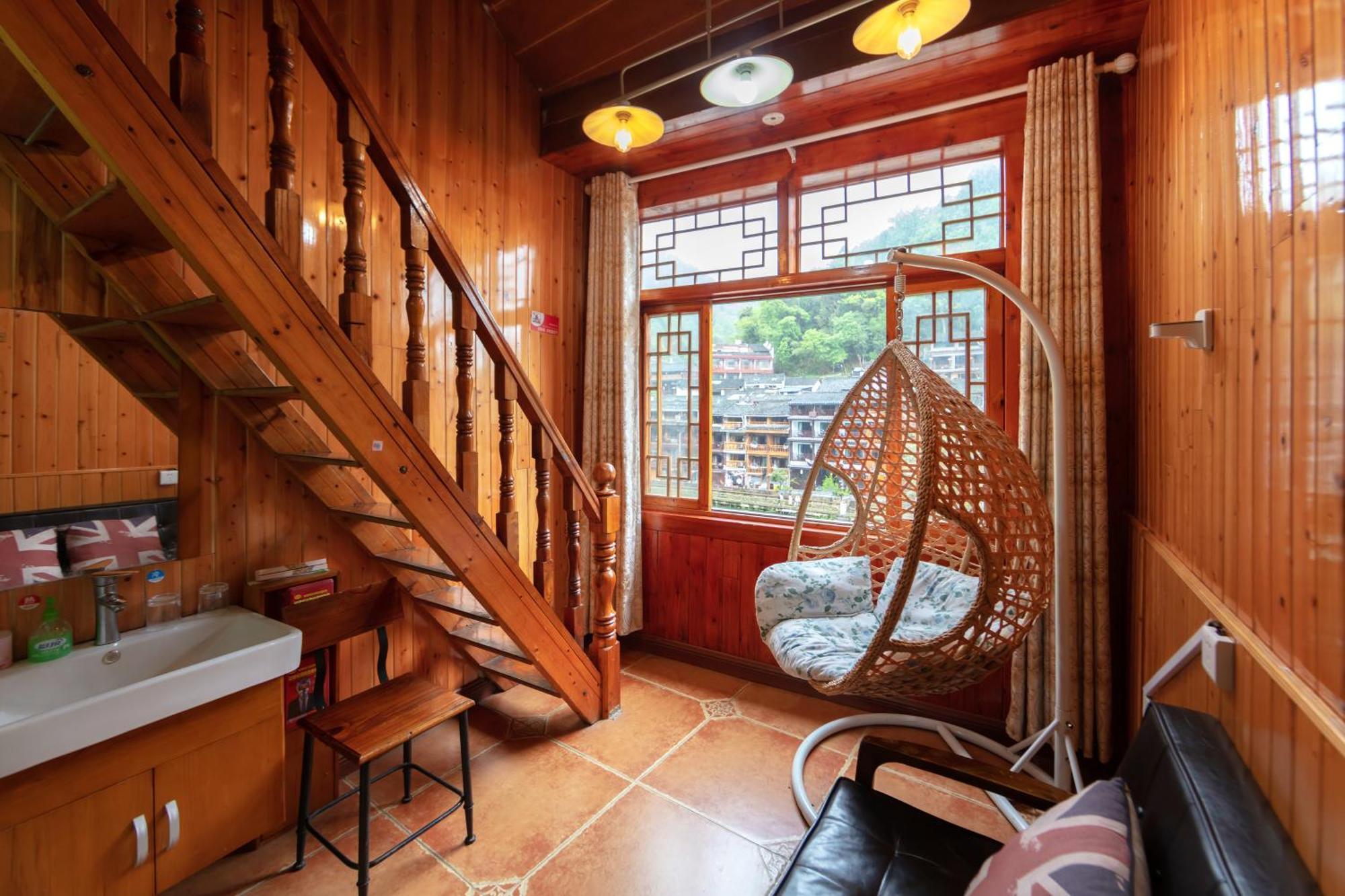 Fenghuang Memory Linjiang Inn المظهر الخارجي الصورة