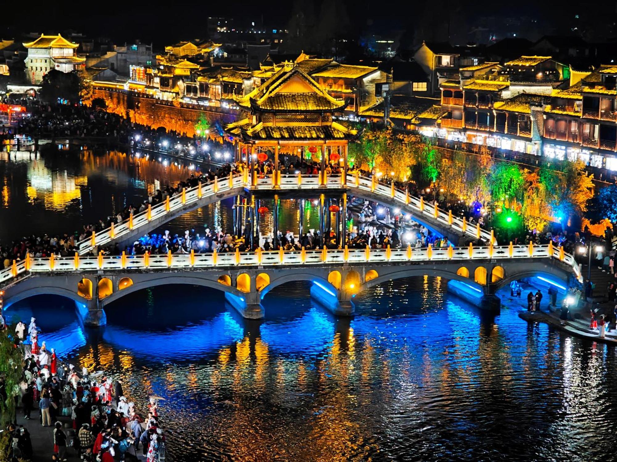 Fenghuang Memory Linjiang Inn المظهر الخارجي الصورة